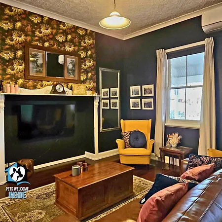 3 Bedroom Little Addis Cottage In Historic Kalgoorlie Exterior photo